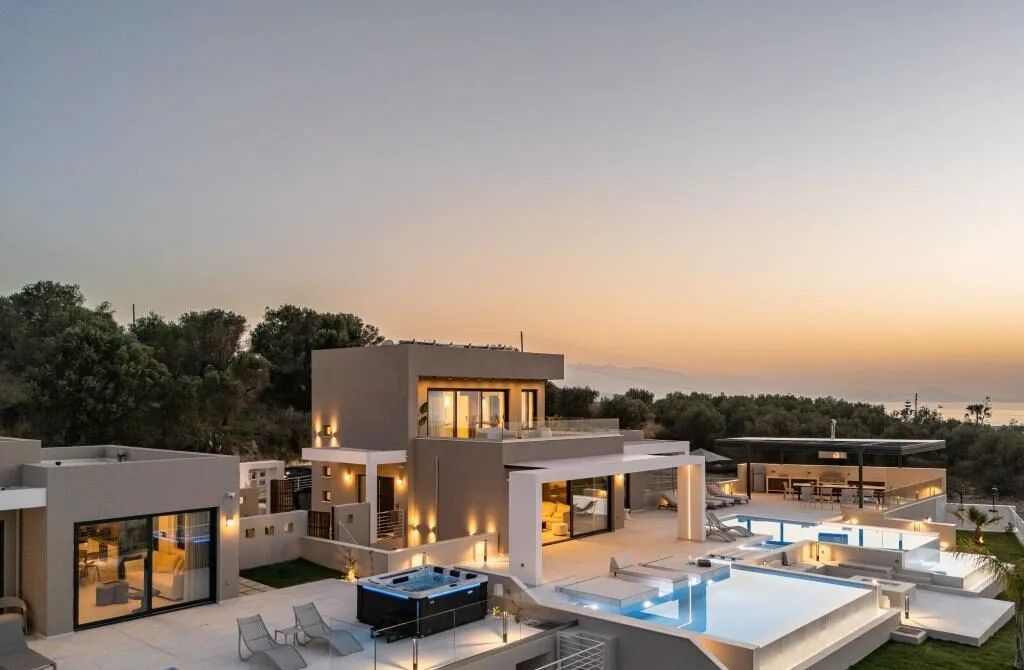 Sansa Villas, Αδελιανός Κάμπος
