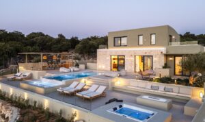 Μanto Villas , Πρινές Ρεθυμνου (2024), εκπονήθηκε από Ανυφαντάκης Τεχνική Εταιρεία Κατασκευών